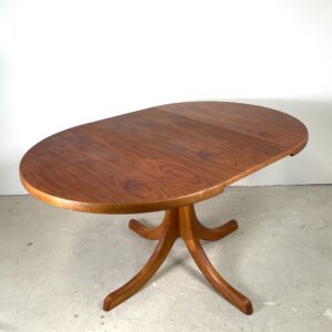 Lübke eettafel, rond en ovaal verlengbaar