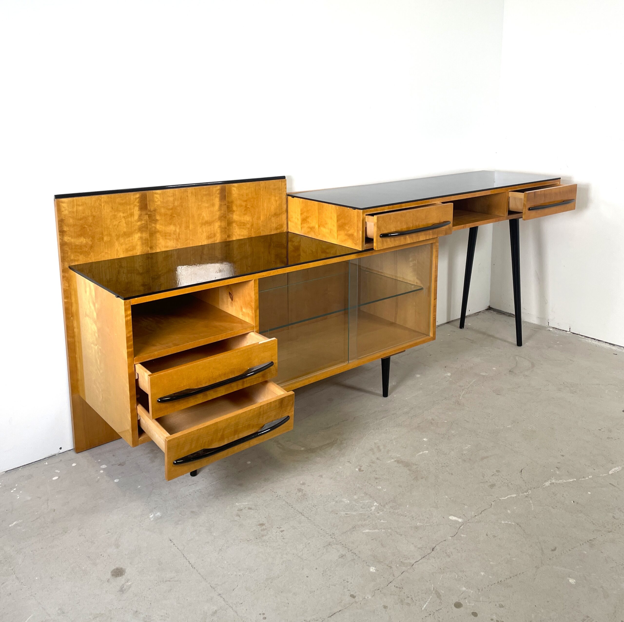 Modulair bureau, Mojmir Pozar voor UP Zavody - Afbeelding 4