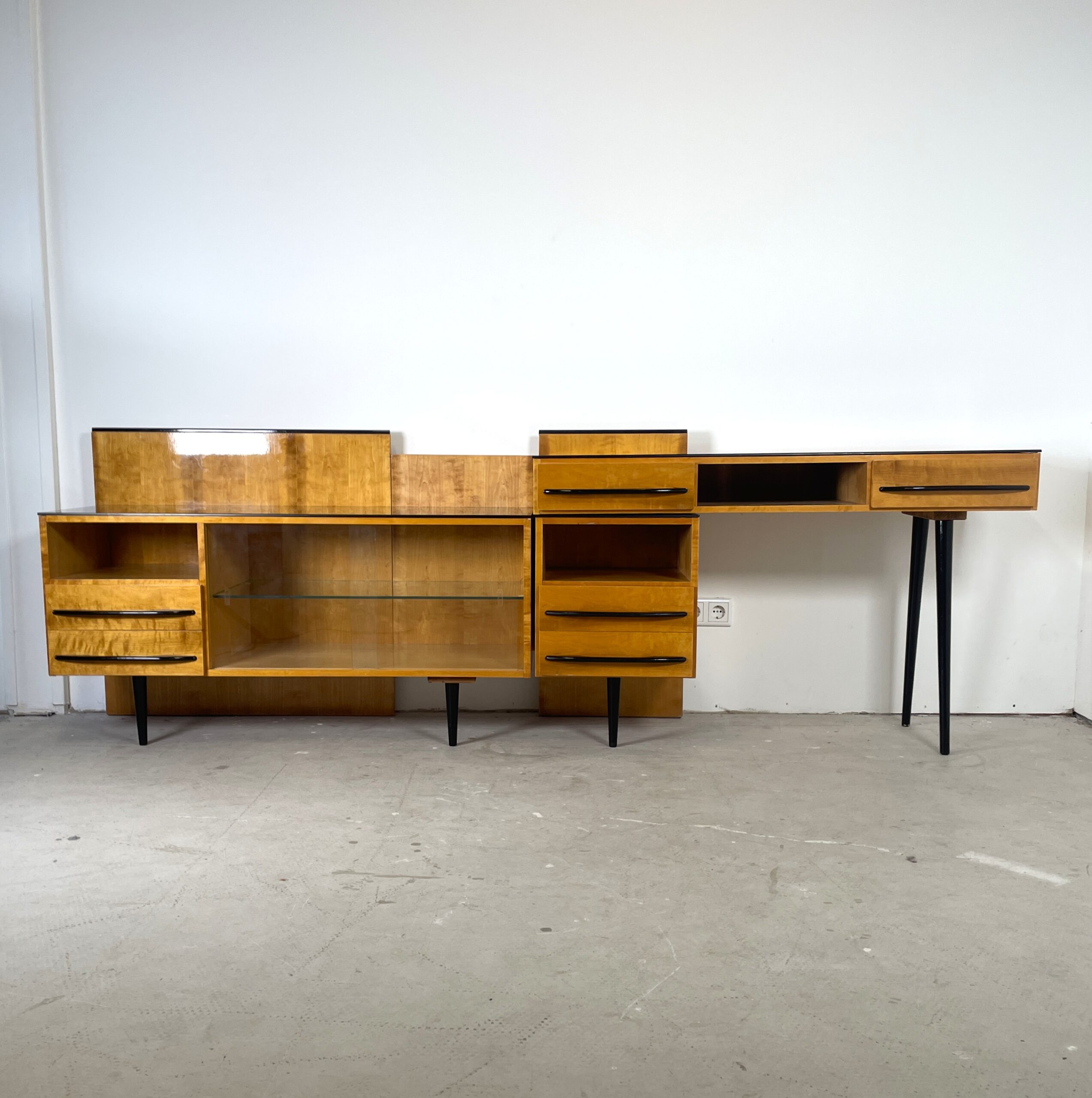 Modulair bureau, Mojmir Pozar voor UP Zavody - Afbeelding 9