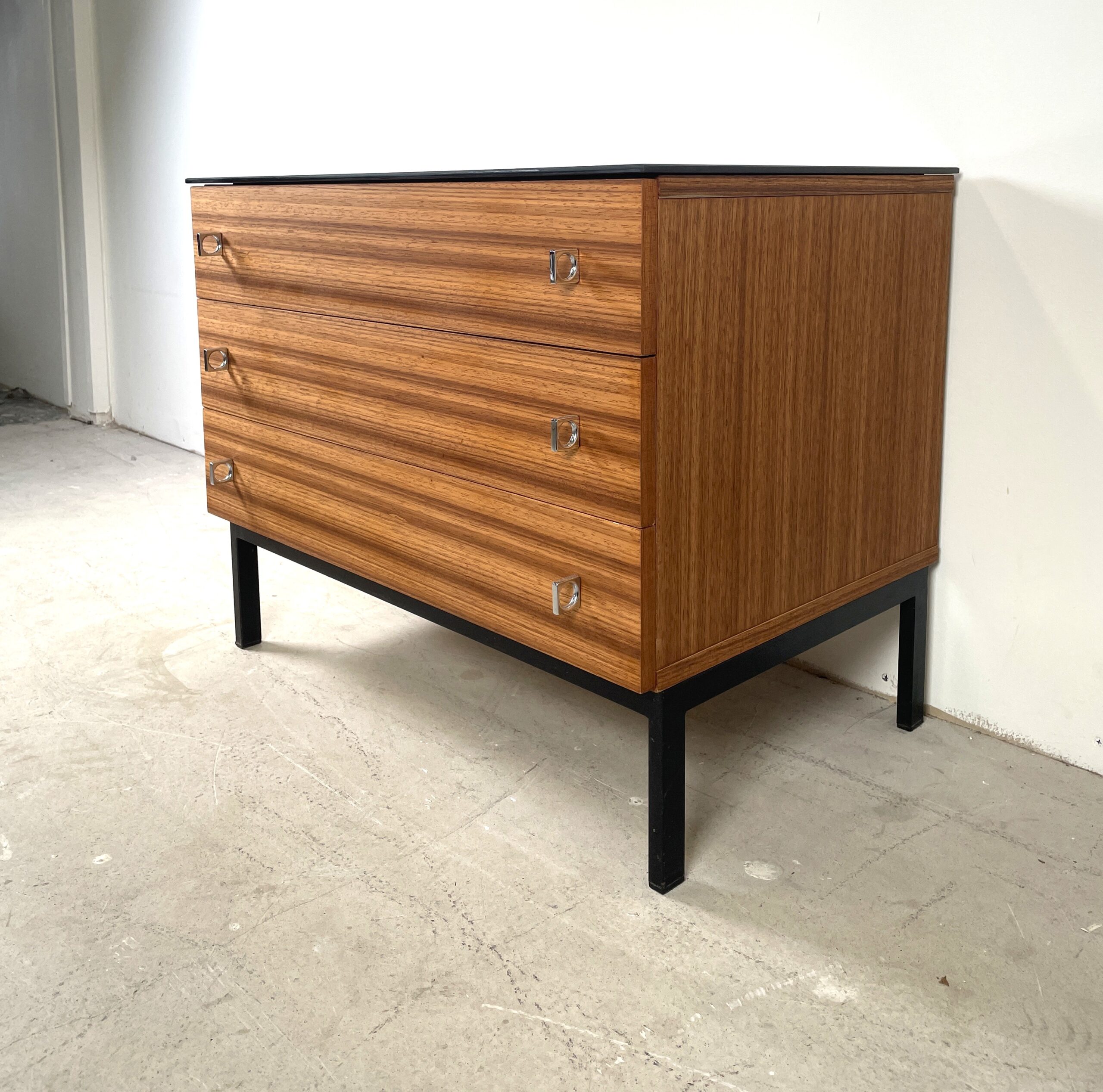 Ladekast in de stijl van Pierre Guariche - Afbeelding 7
