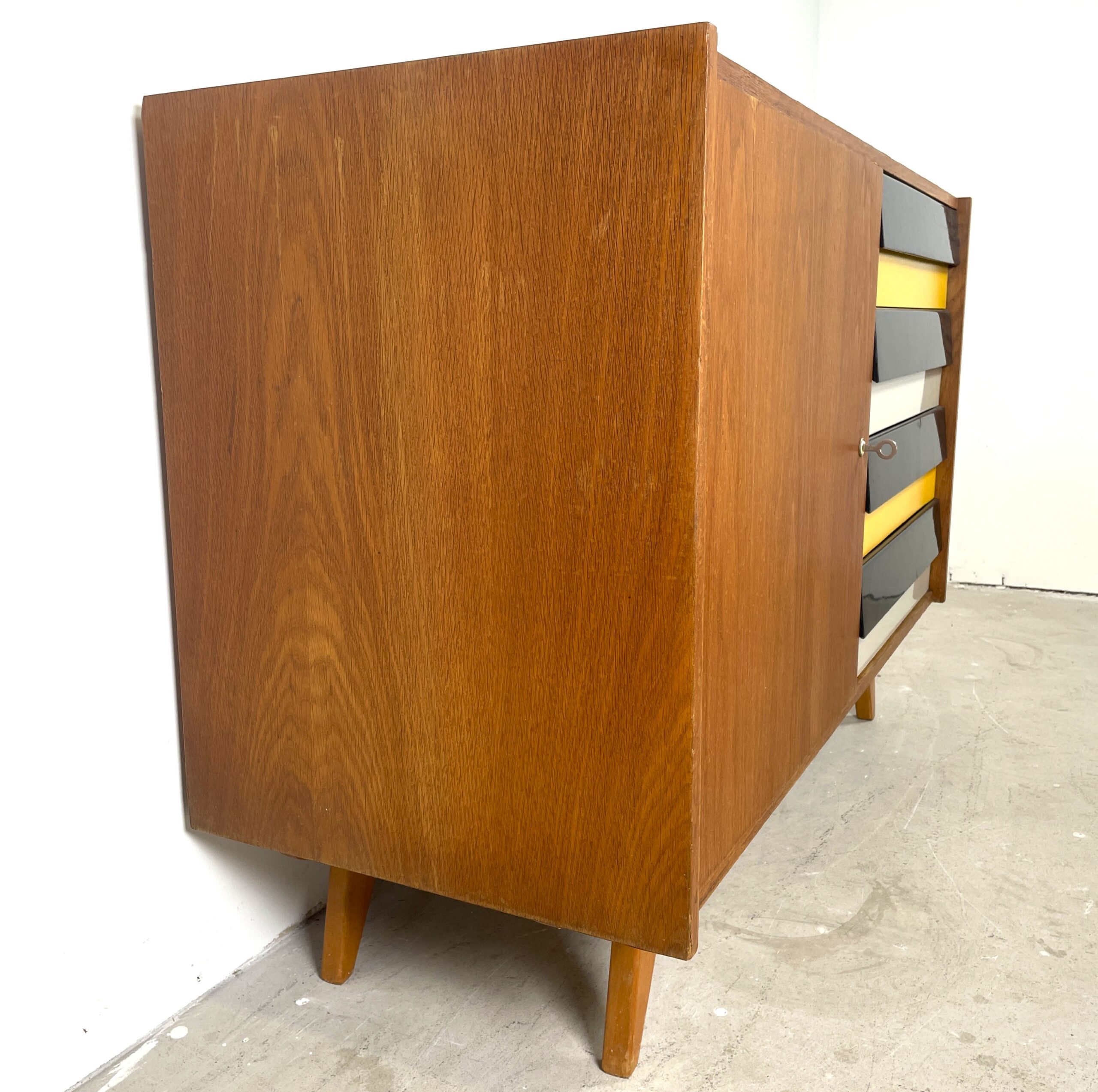Sideboard U458 by Jiří Jiroutek, gekleurde lades - Afbeelding 12