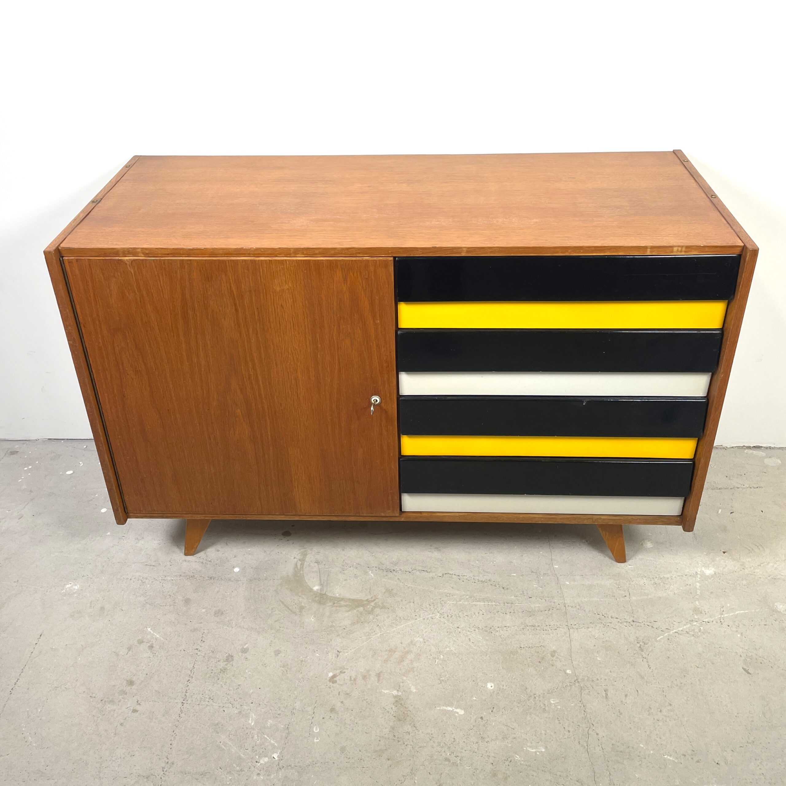 Sideboard U458 by Jiří Jiroutek, gekleurde lades - Afbeelding 6