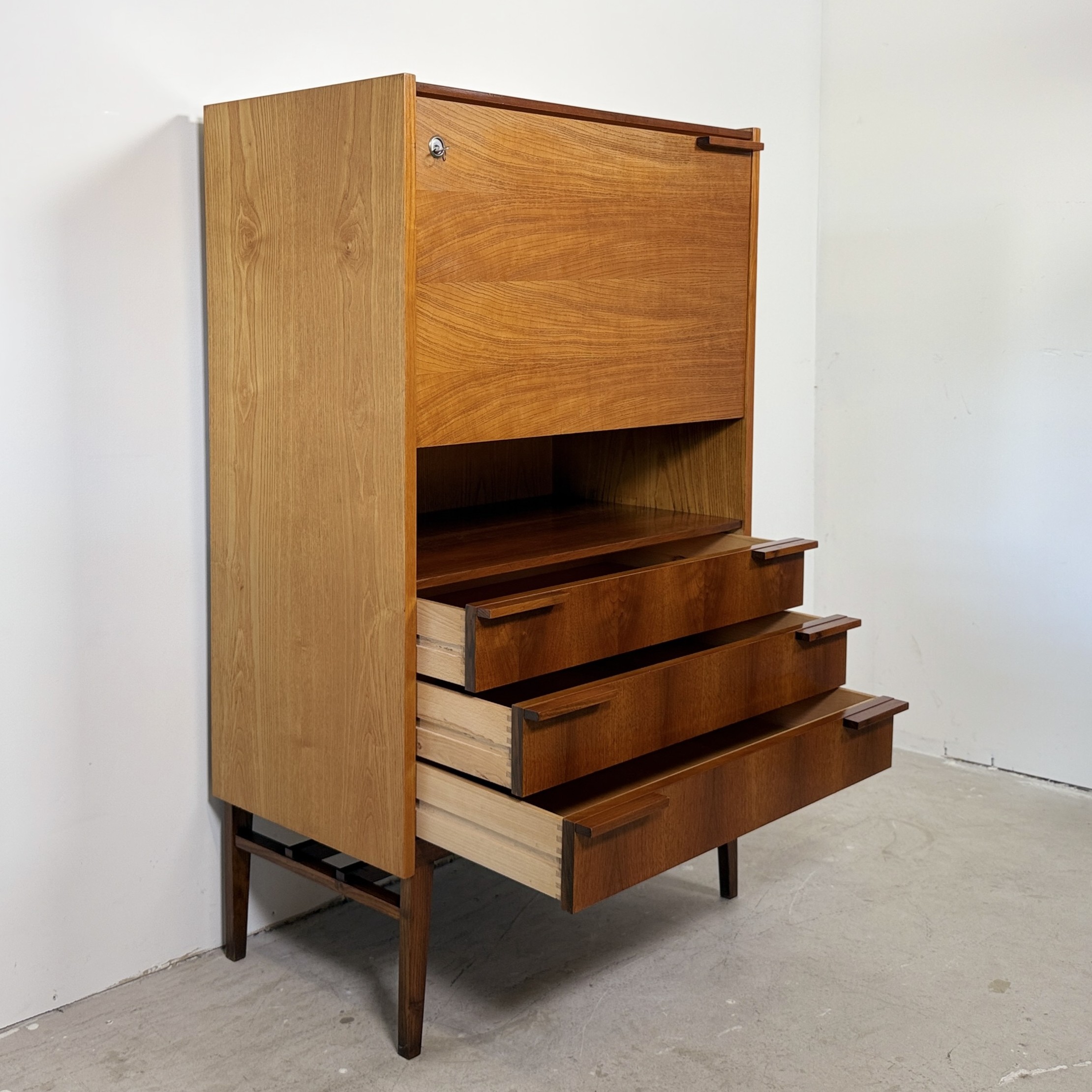 Secretaire/ highboard, Frantisek Mezulanik voor Up Zavody - Afbeelding 6