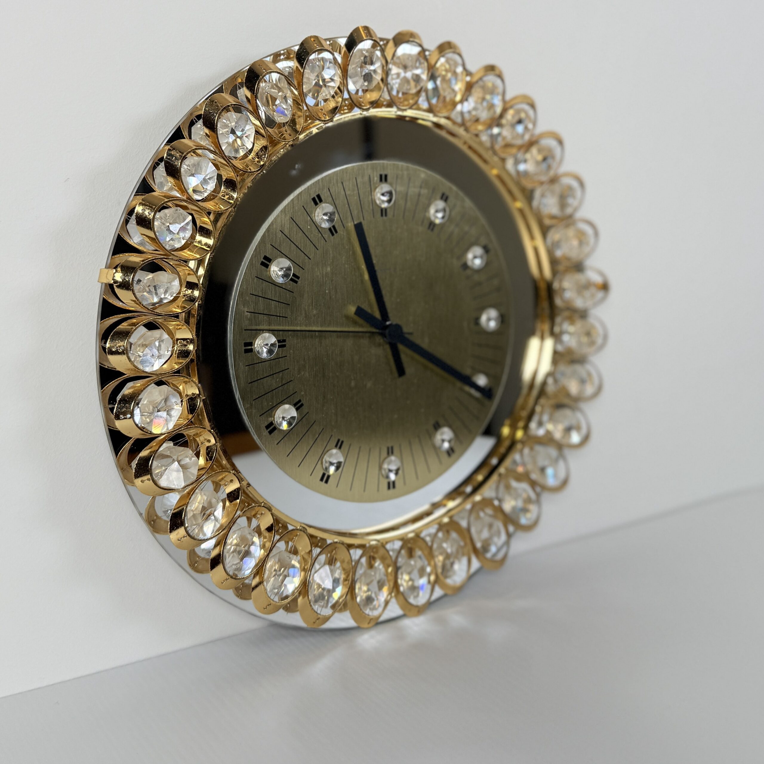 Hollywood regency klok van Junghans, goud en kristal - Afbeelding 8