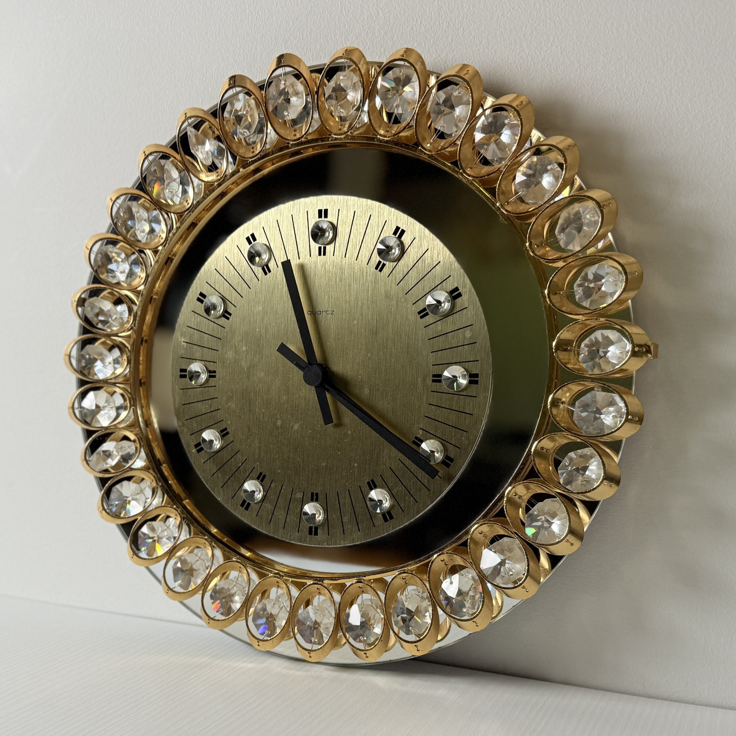 Hollywood regency klok van Junghans, goud en kristal - Afbeelding 9