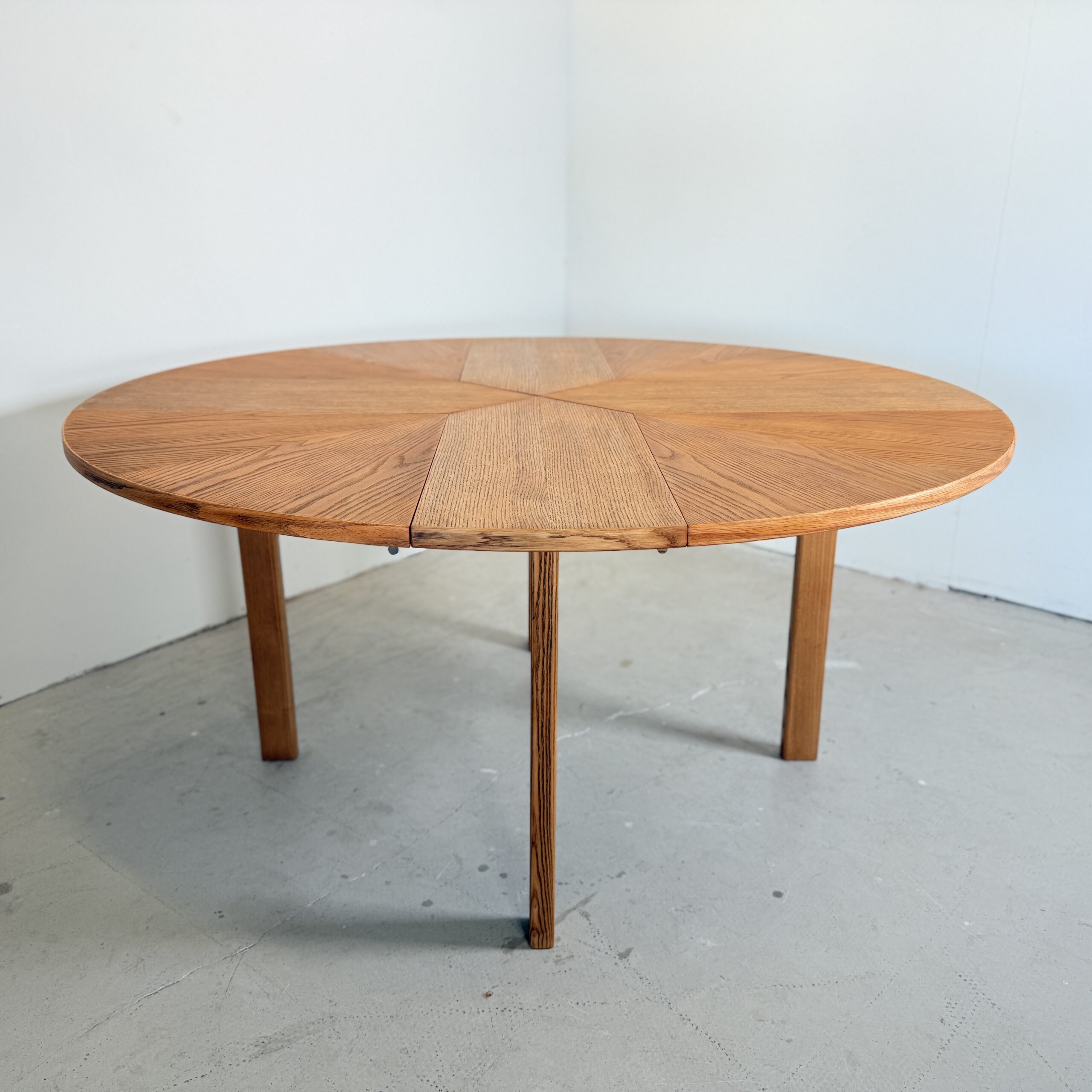 Unieke vintage eettafel, rond uit te breiden - Afbeelding 10