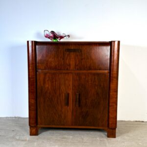 Art deco audiokastje met uitschuiflade