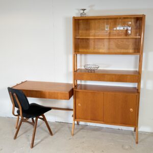 Modulaire vintage wandkast met bureau • Frantisek Jirák