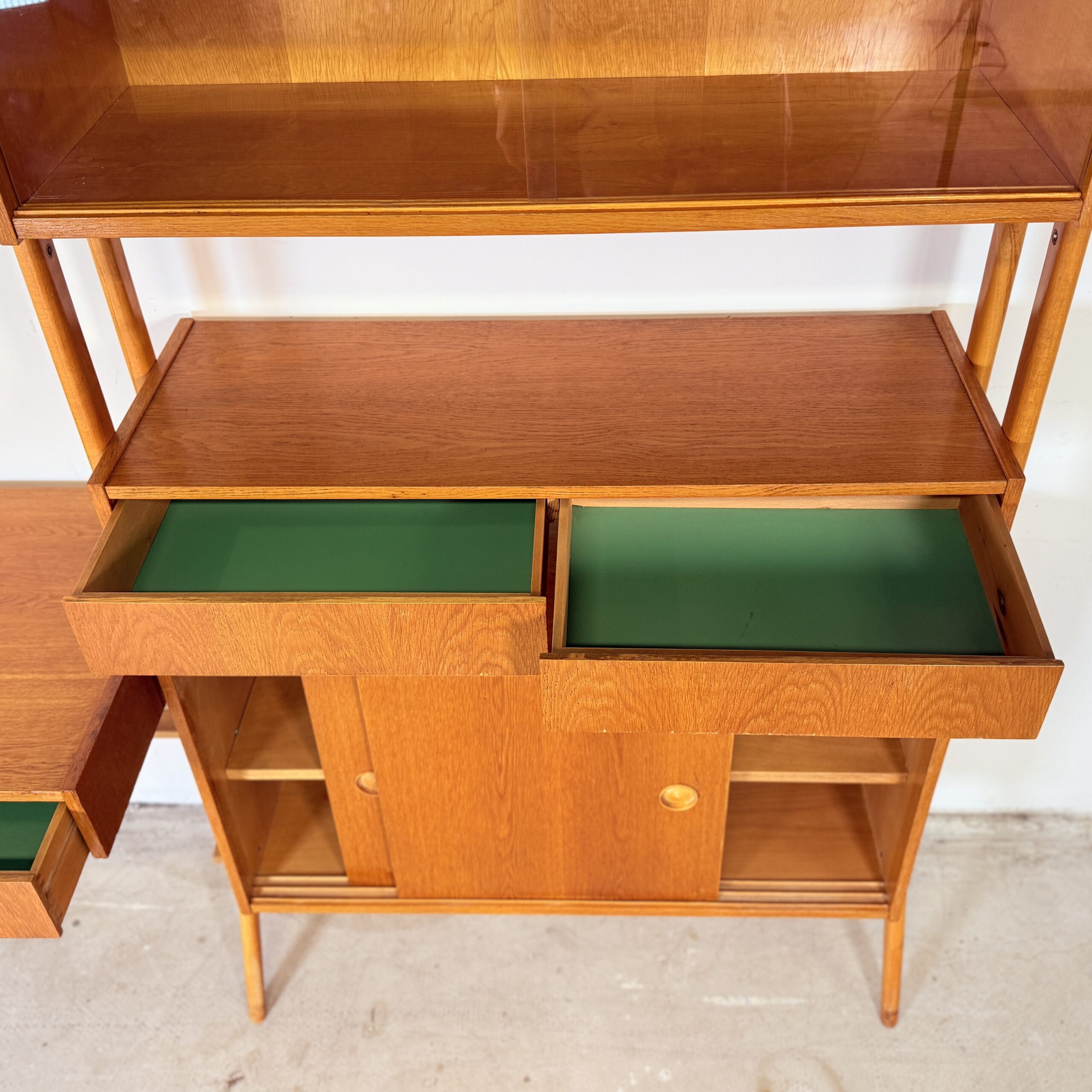 Modulaire vintage wandkast met bureau • Frantisek Jirák - Afbeelding 8