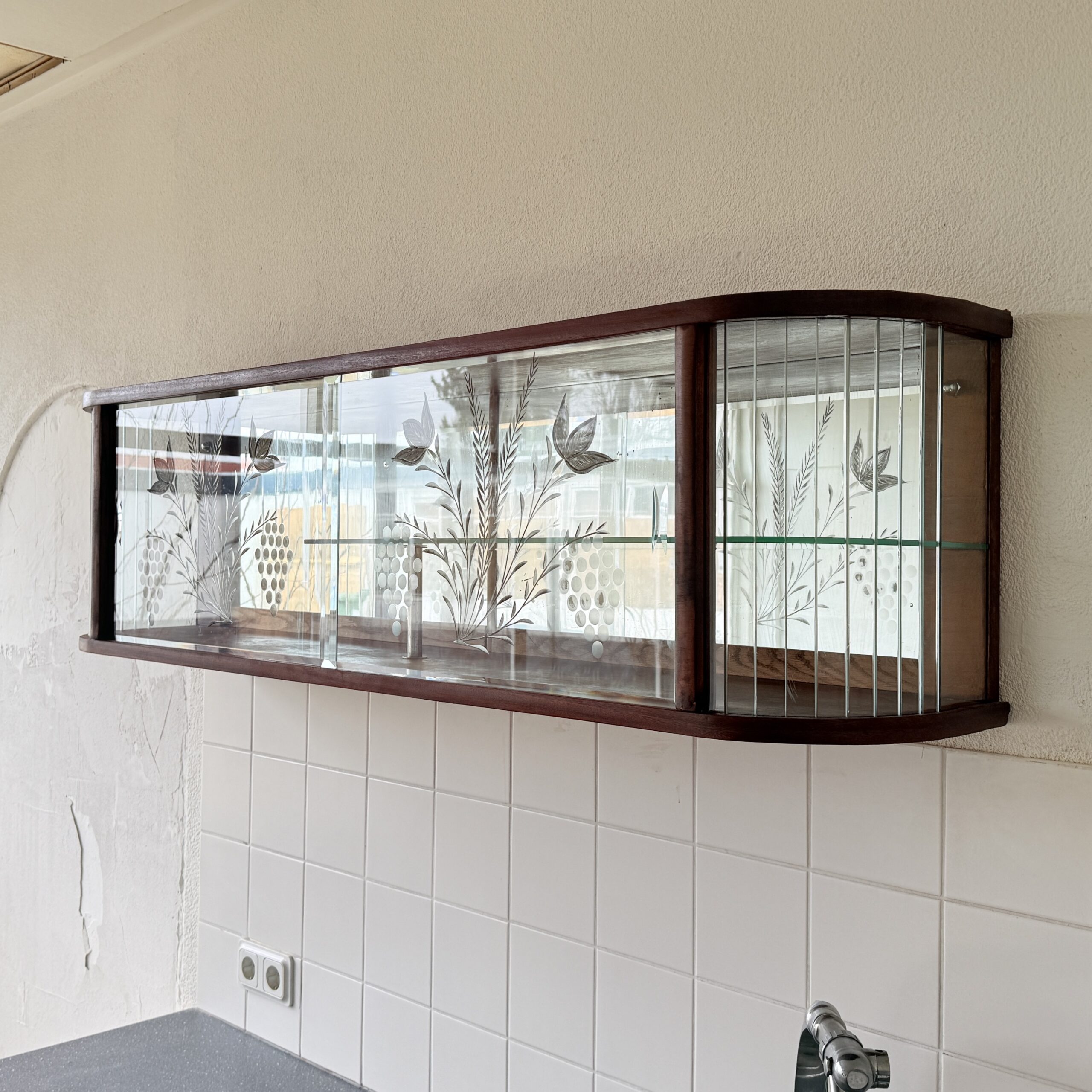 Hangende vitrinekast “Mariëlle” in art-deco stijl - Afbeelding 3