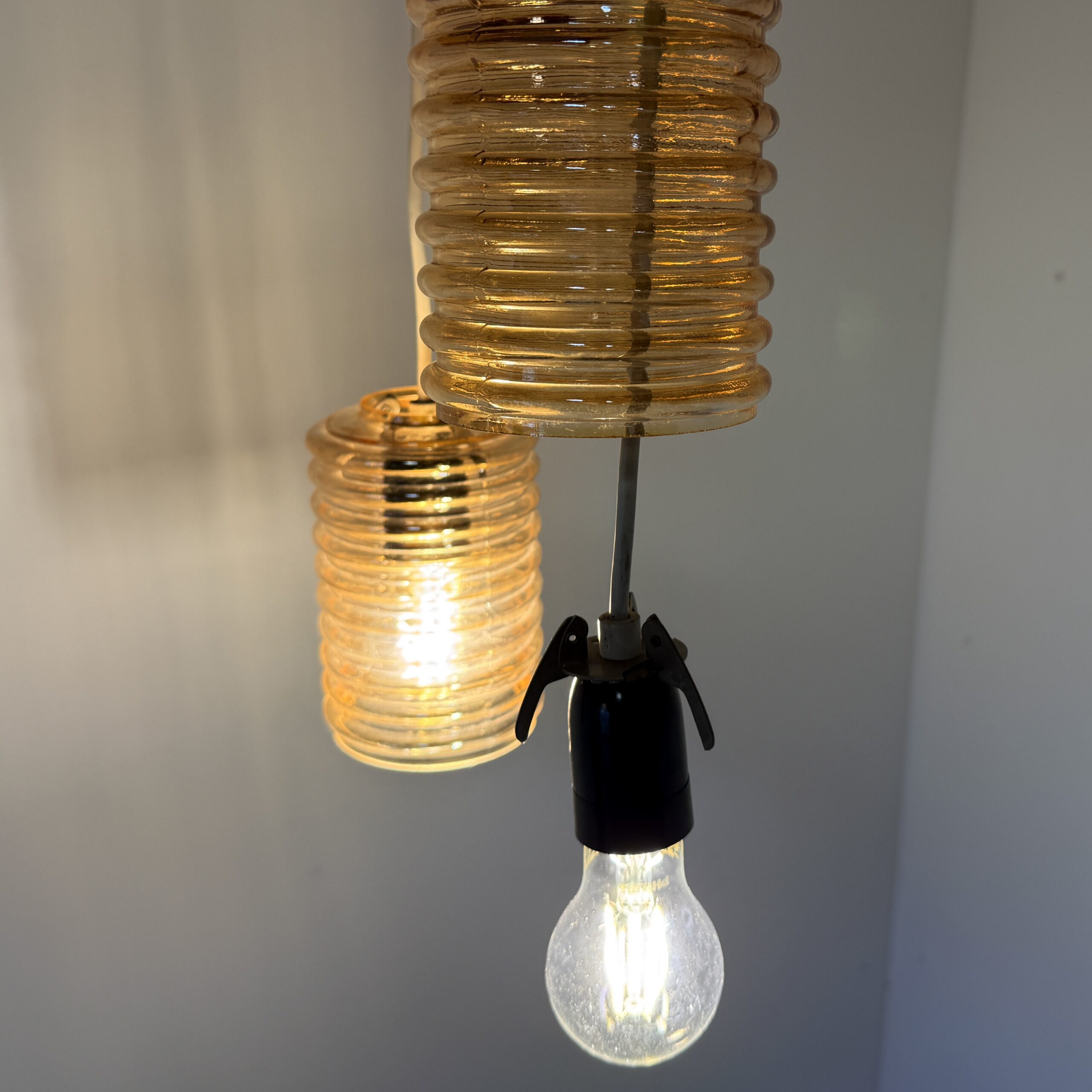 Vintage plafondlamp met twee amberkleurige kappen - Afbeelding 5
