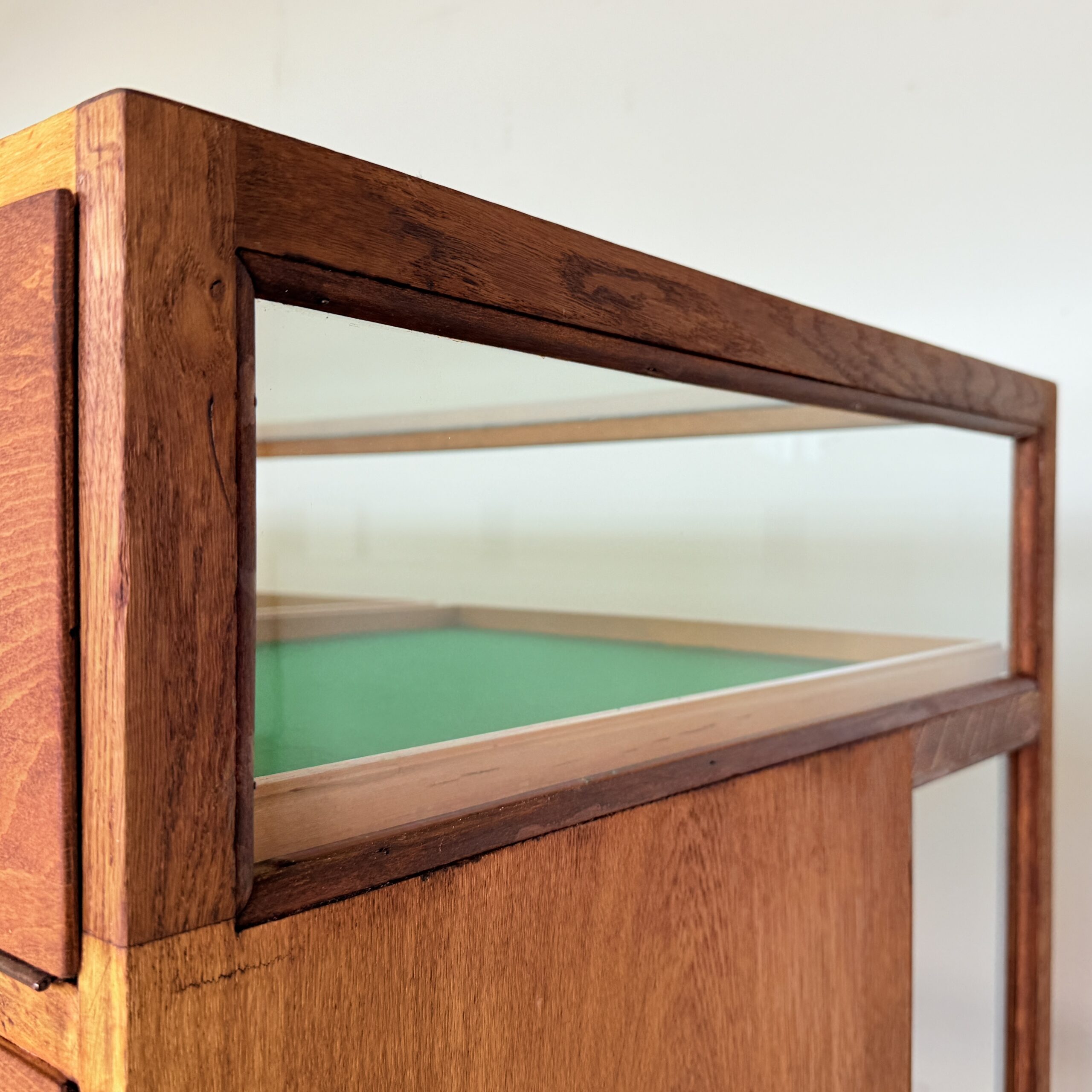 Vintage toonbank vitrine, Flemming’s Ladenmöbel - Afbeelding 11