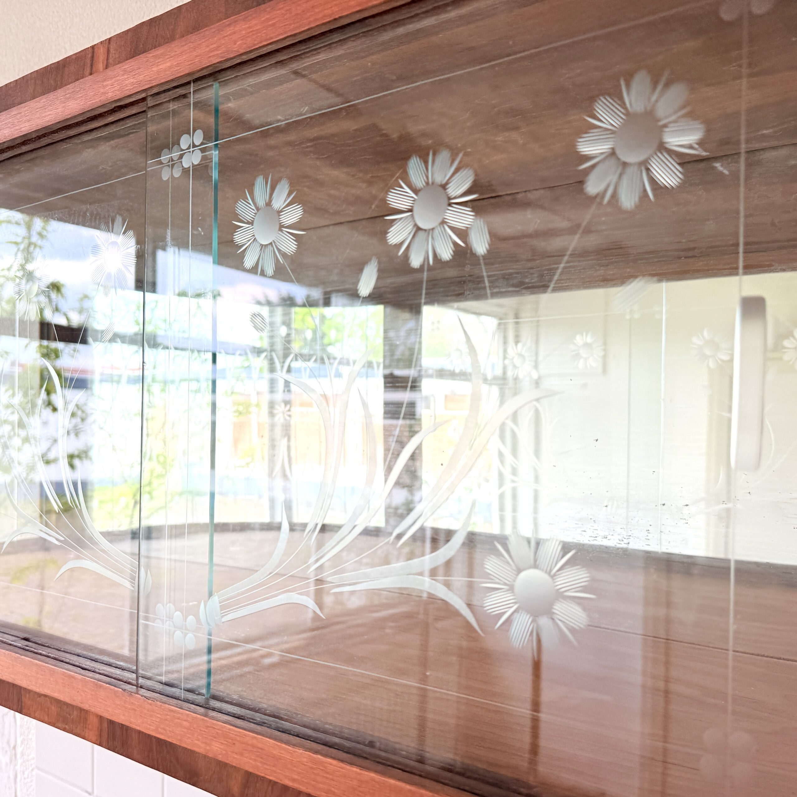 Art-deco stijl hangvitrine “Tulipe” met bloemgravure - Afbeelding 12