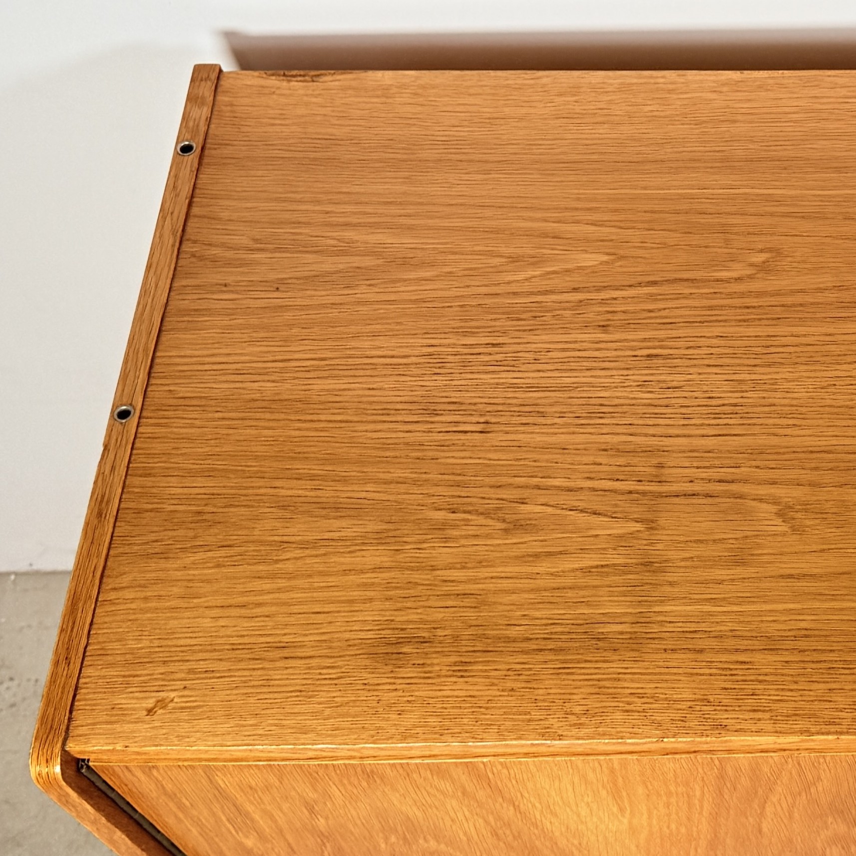 U460 sideboard met gekleurde lades, Jiří Jiroutek - Afbeelding 8