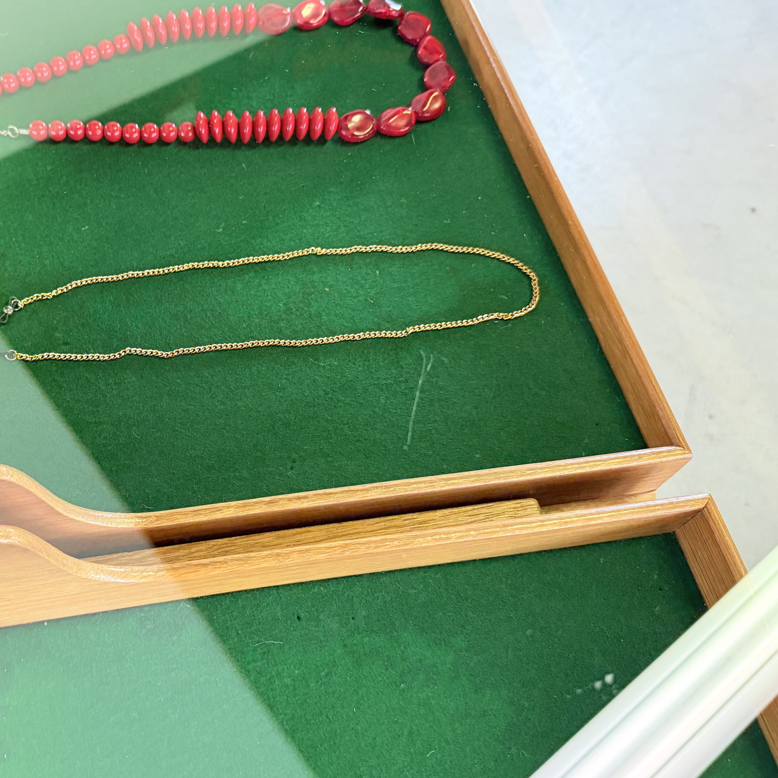 Vintage eiken fournituren toonbank – SLB Stuttgart - Afbeelding 17
