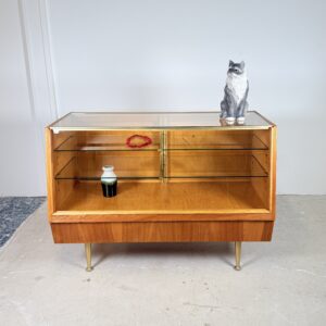 Vintage Toonbank Vitrine op gouden pootjes