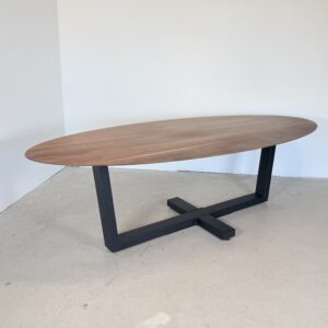 Ovale massief noten eettafel 260x120 - Bert Plantagie