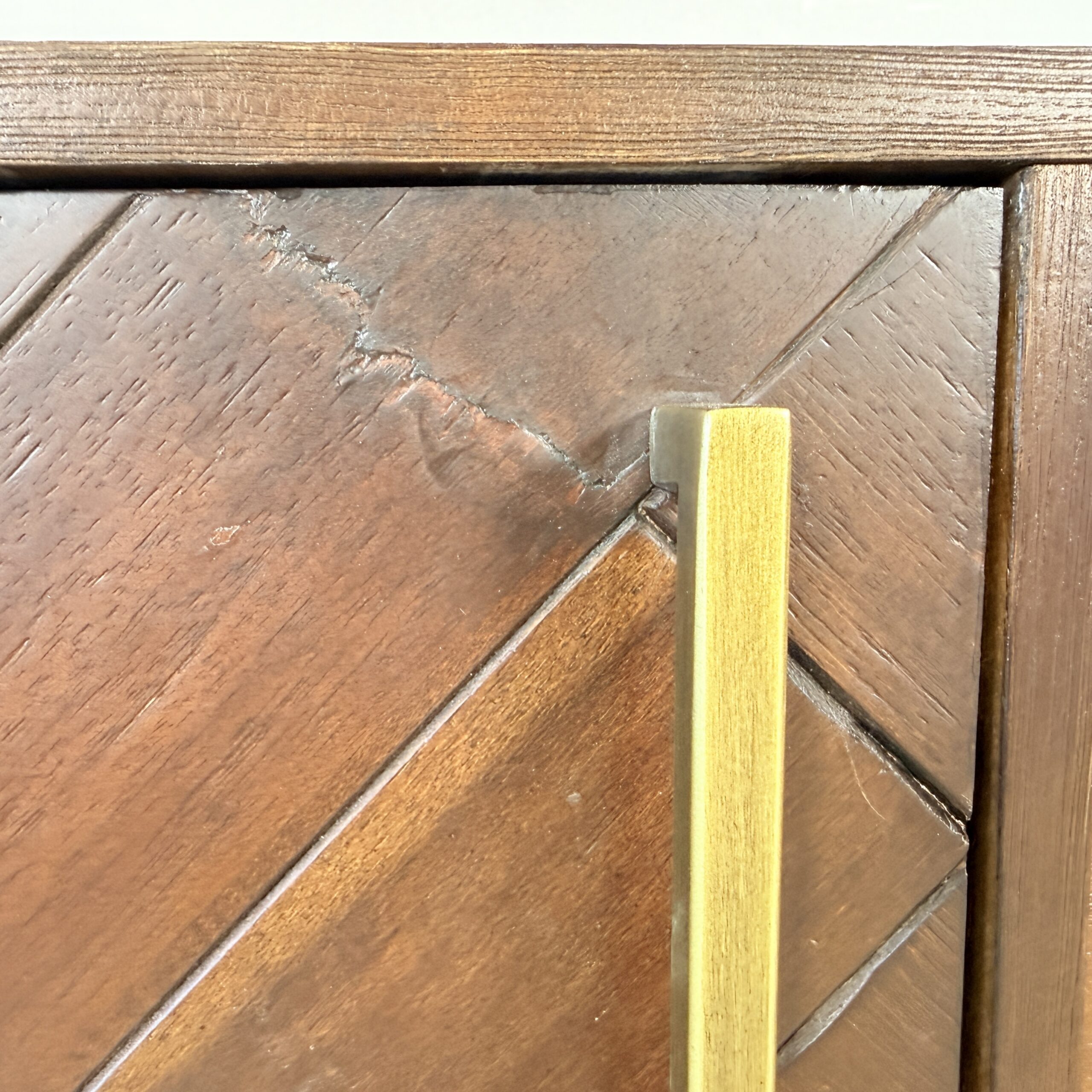 Dutchbone Class Dressoir TV-Meubel – Visgraat Acaciahout & Antiek Messing - Afbeelding 8