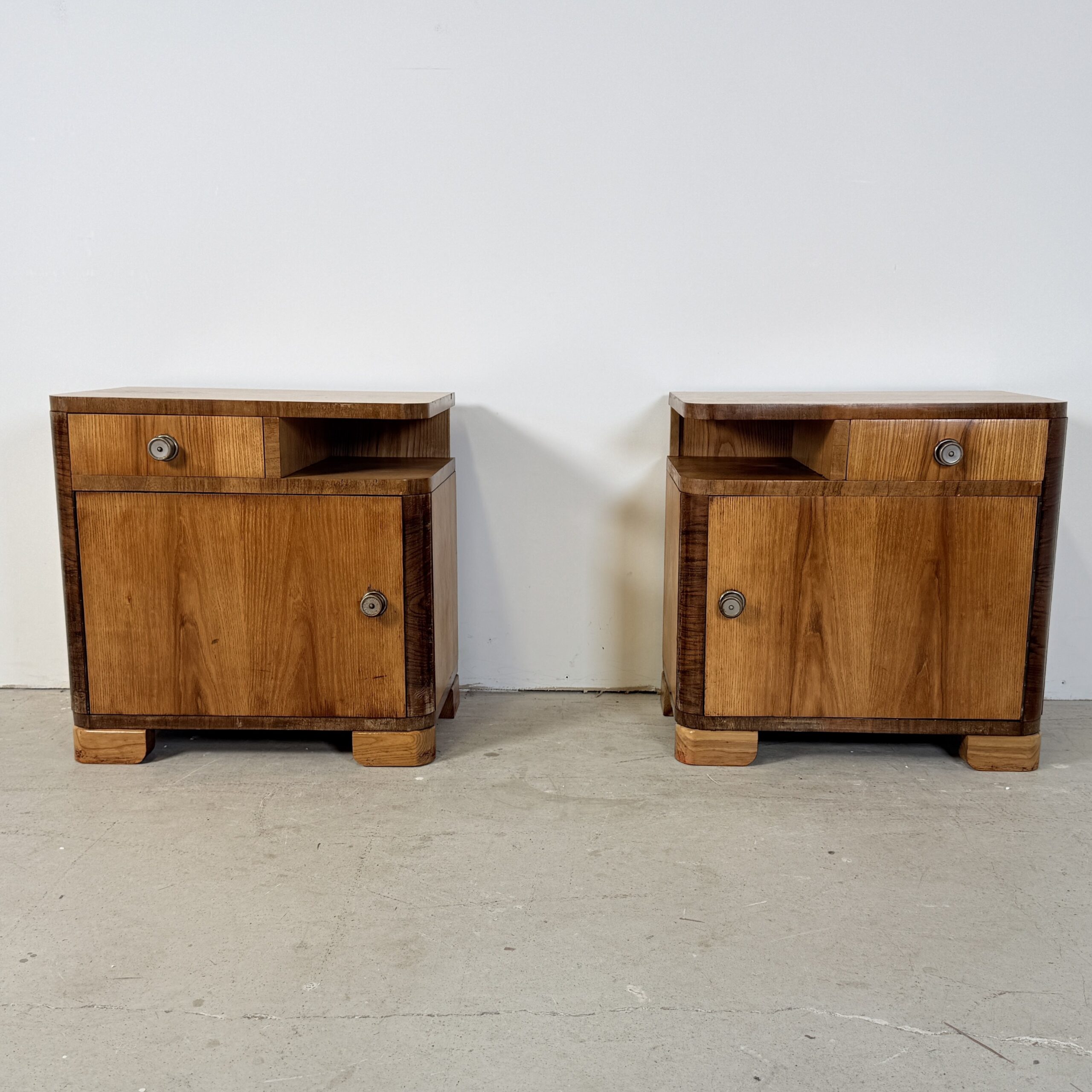 Set van Twee Art Deco Nachtkastjes, Streamline Design, Jaren '50