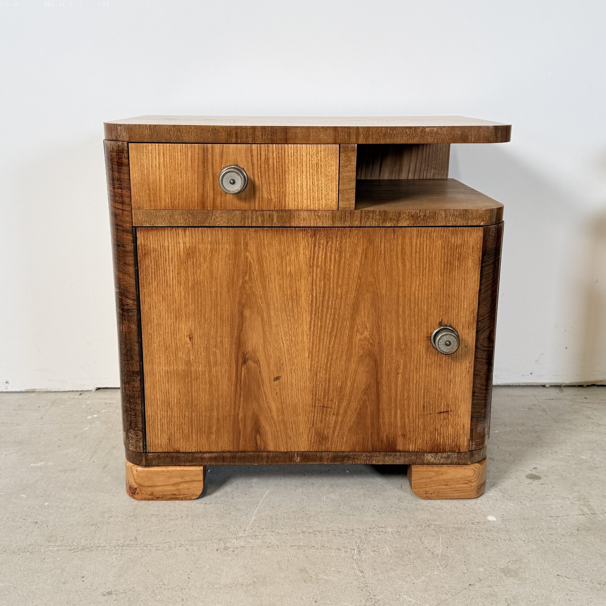 Set van Twee Art Deco Nachtkastjes, Streamline Design, Jaren '50 - Afbeelding 2