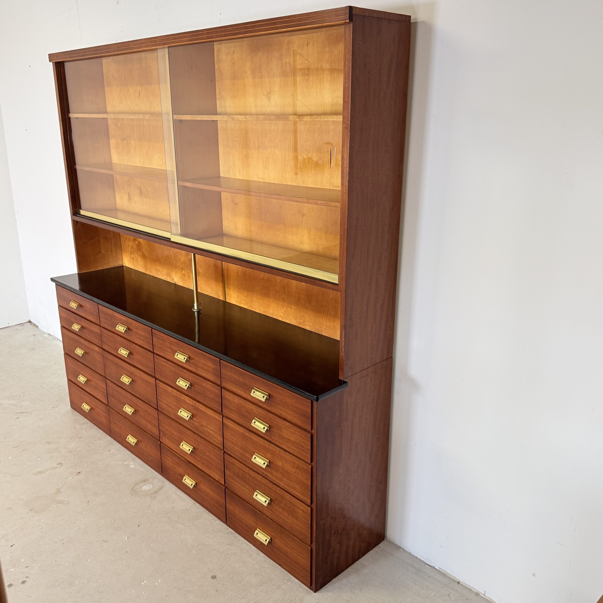 Vintage Duitse Apothekerskast in Mahonie | Mid-Century Modern - Afbeelding 3