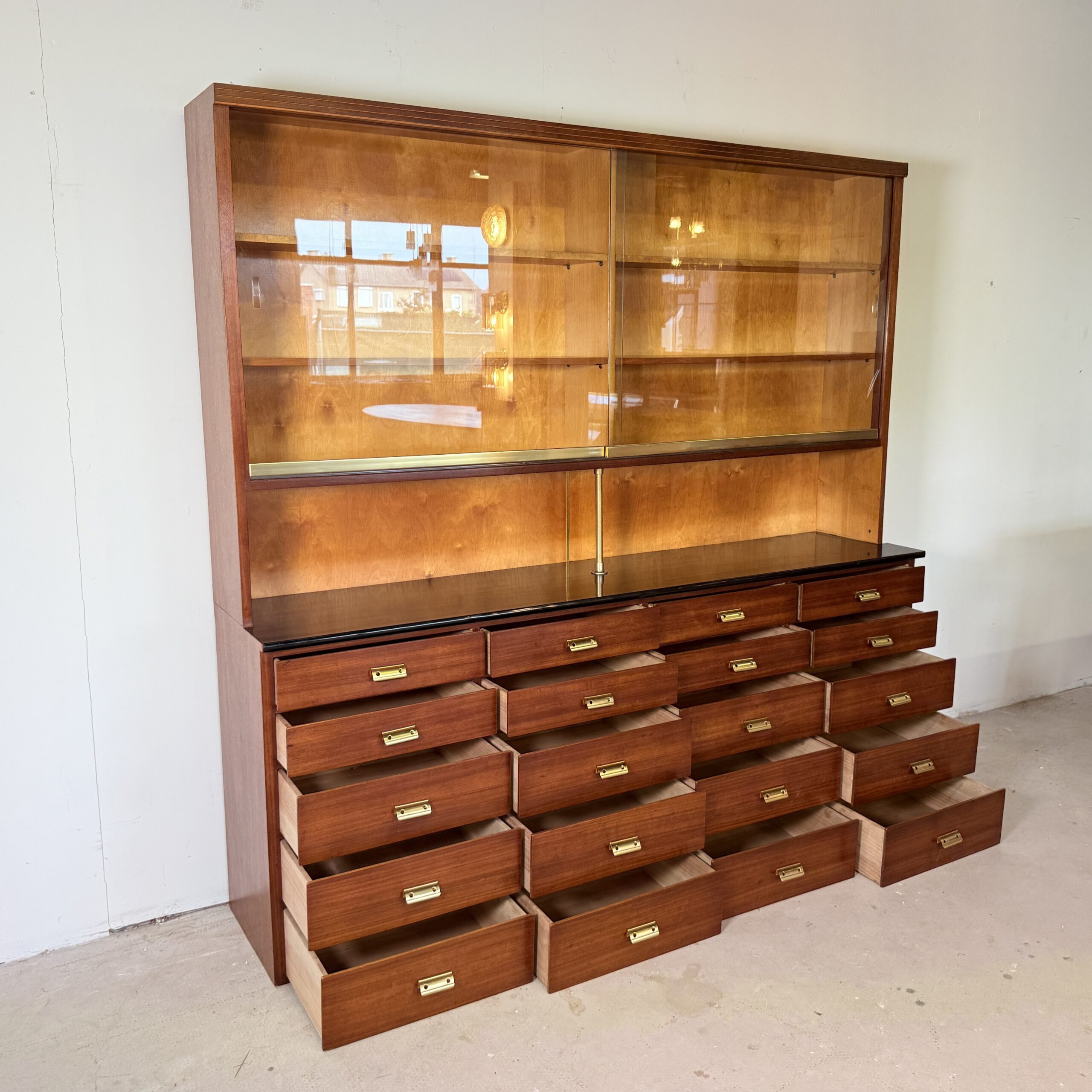 Vintage Duitse Apothekerskast in Mahonie | Mid-Century Modern - Afbeelding 4