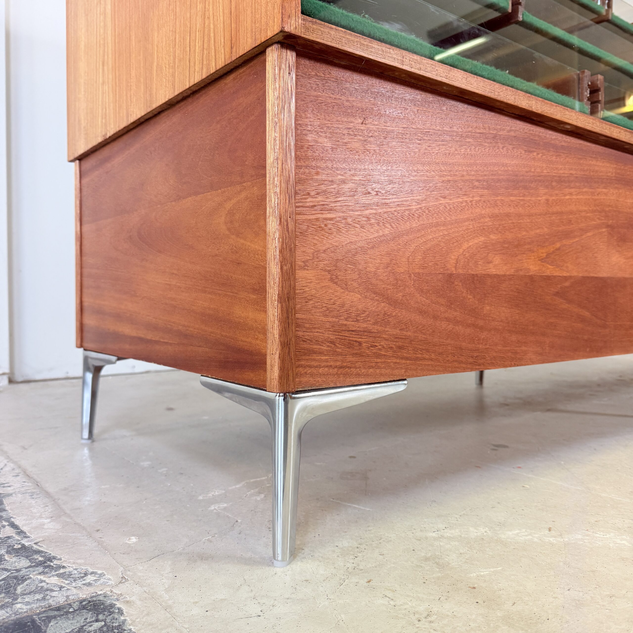 Mid-Century Vitrine Toonbank – Mahonie, Chroom & Gehard Glas – Duitsland ca. 1960 - Afbeelding 8
