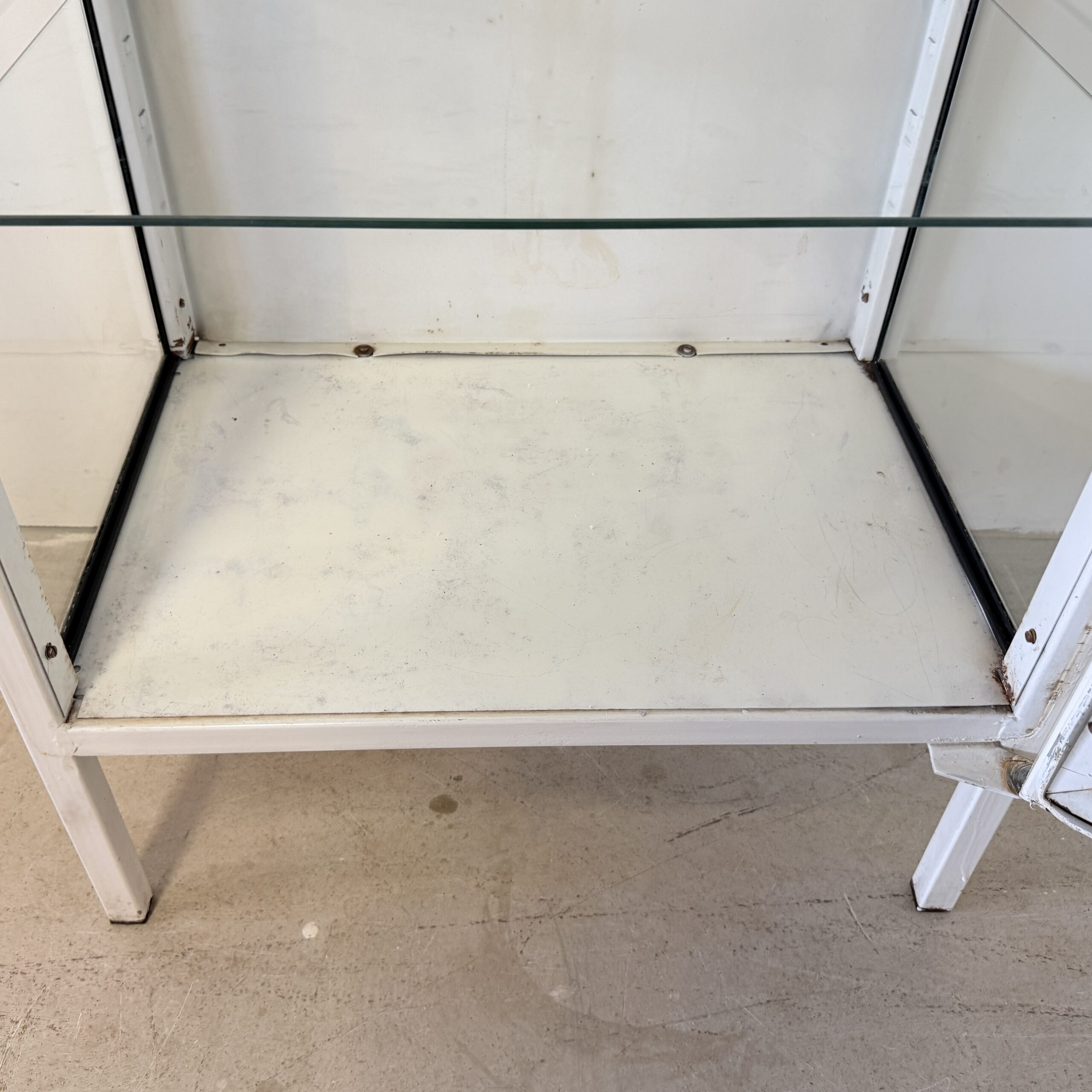 Vintage Poolse Medische Vitrinekast 1960s - Afbeelding 15